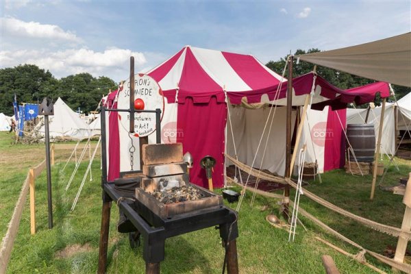 Tienda Landsknecht Reynnhart 200 – dos mástiles rojo-natural